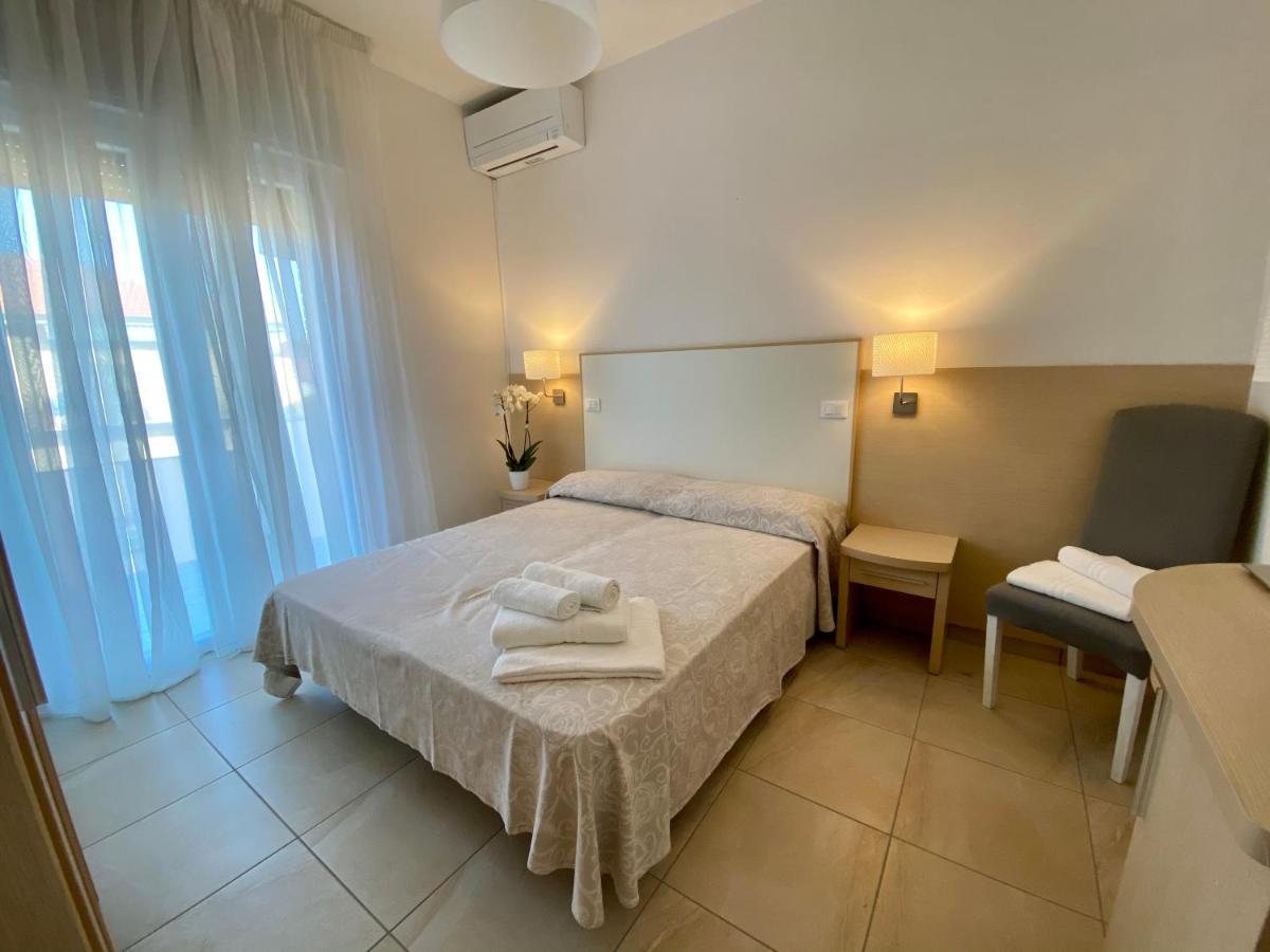 Hotel Palladio B&B Cervia Exterior photo